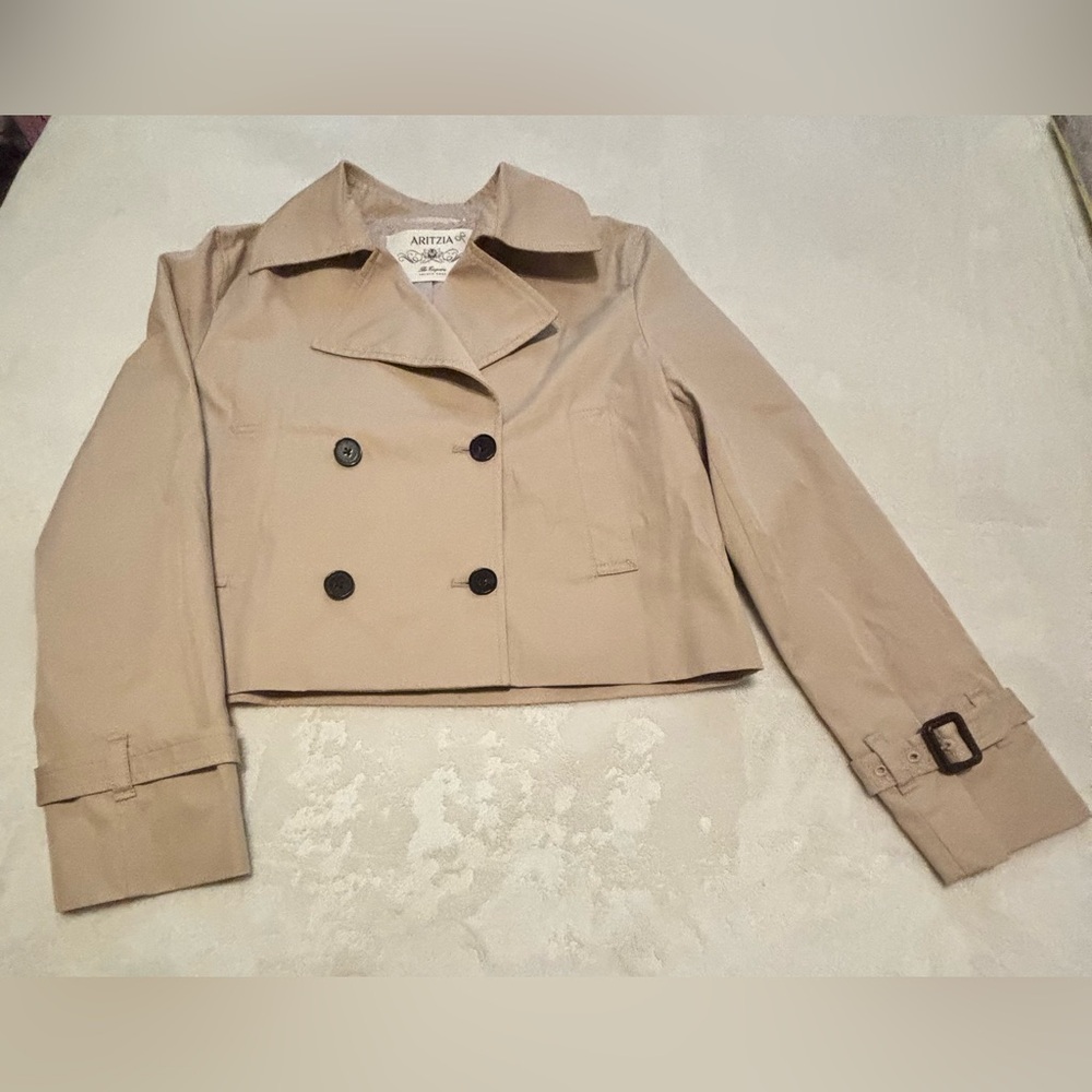 NWT Aritzia The Esquire Cropped Trench Coat - City Twill Marcona Beige Size XS - Picture 2 of 16